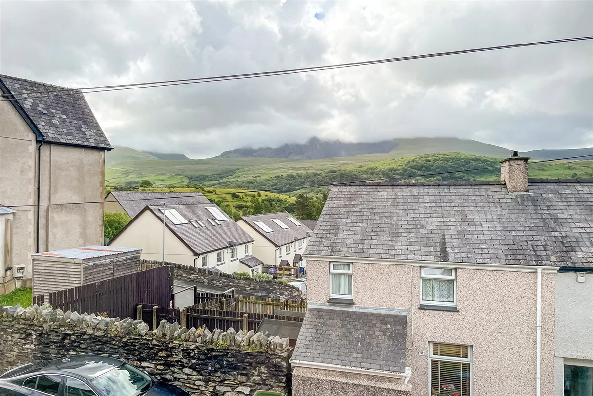 Coed Madog Road, Talysarn, Caernarfon, Gwynedd, LL54