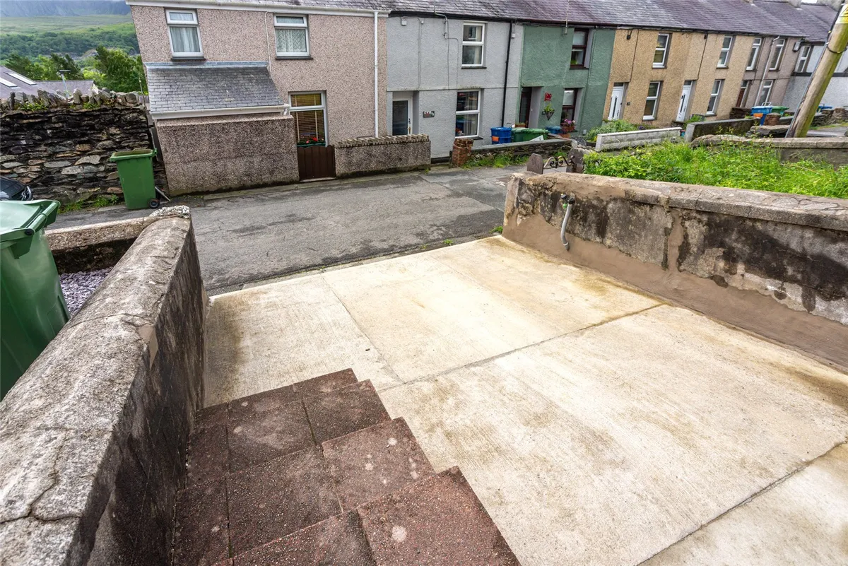 Coed Madog Road, Talysarn, Caernarfon, Gwynedd, LL54