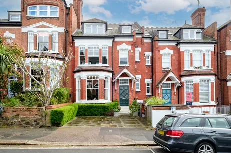 Church Crescent, London, N10