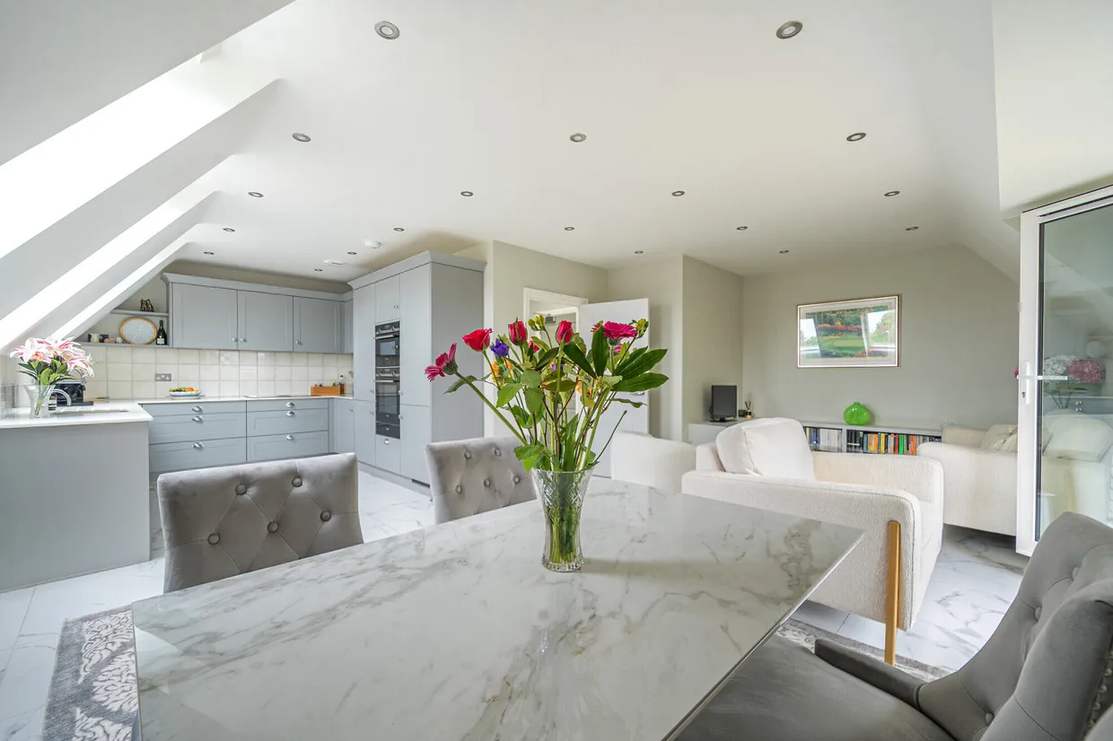 153 Amersham Road, Beaconsfield, HP9 photo 2