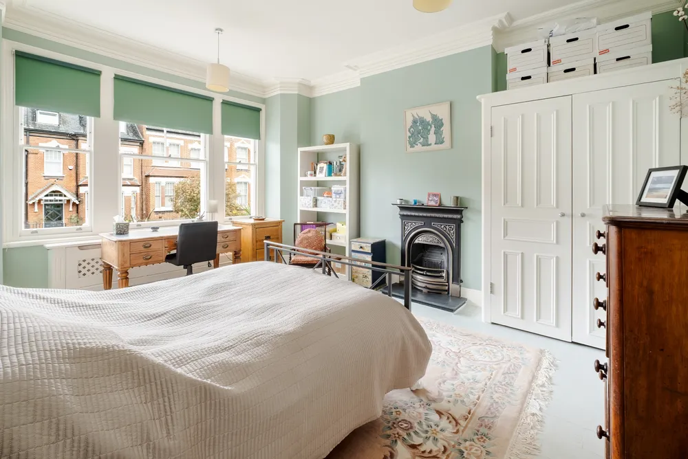 Church Crescent, London, N10