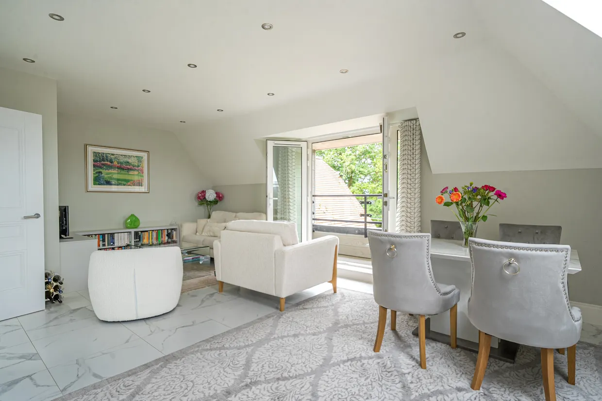 153 Amersham Road, Beaconsfield, HP9 photo 19