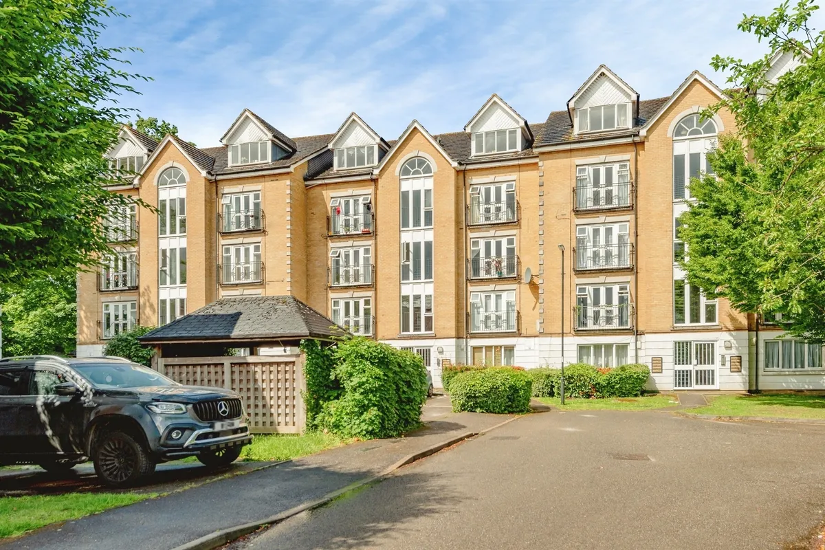 Beverley Mews, Crawley