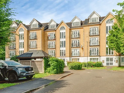 Beverley Mews, Crawleyphoto