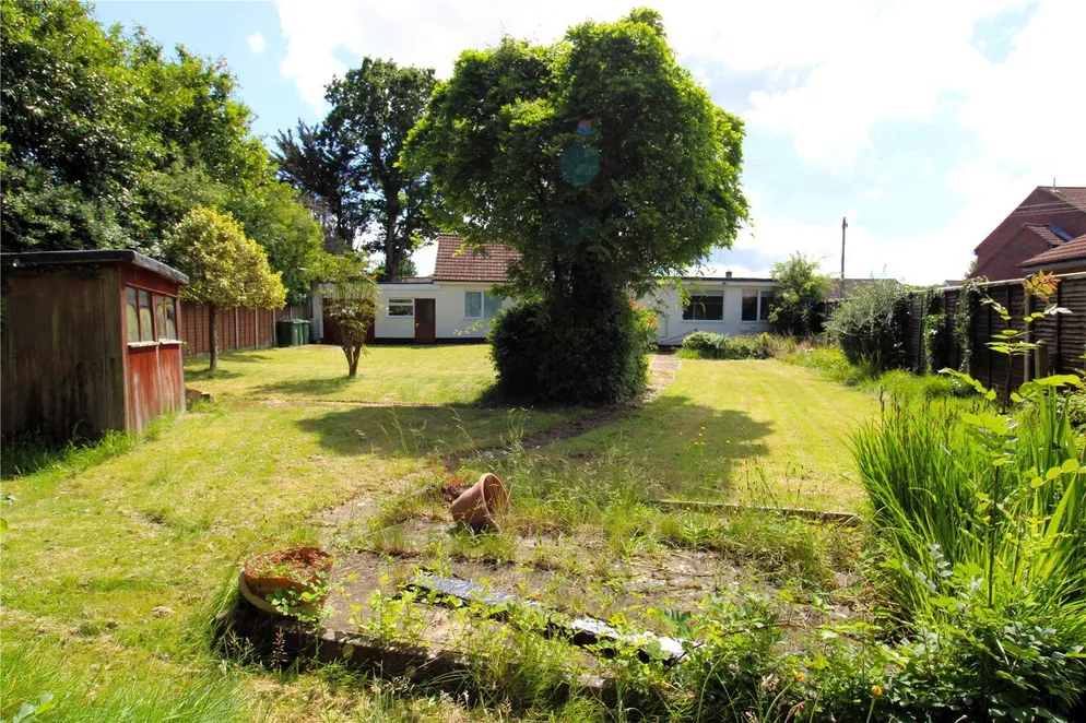 Property carousel item 4