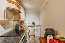 Beverley Mews, Crawley
