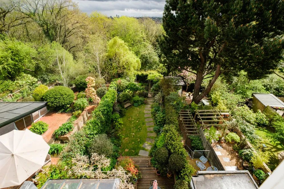 Church Crescent, London, N10 photo 30