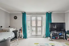 Beverley Mews, Crawley