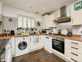 Rowell Way, Sawtry, HUNTINGDON thumb 2
