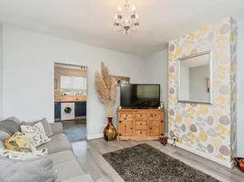 Pinders Crescent, KNOTTINGLEY thumb 2
