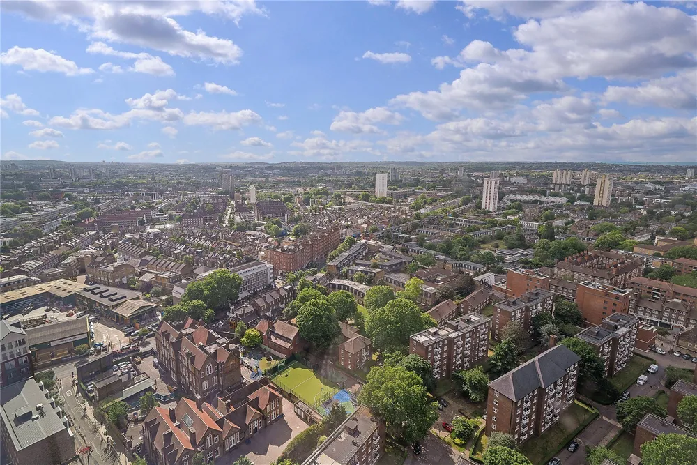Wandsworth Road, London, SW8