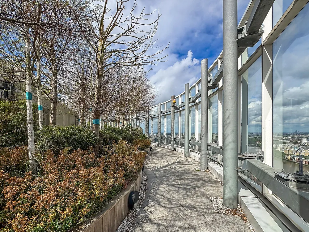 Wandsworth Road, London, SW8