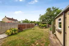 Cedar Avenue, Sleaford