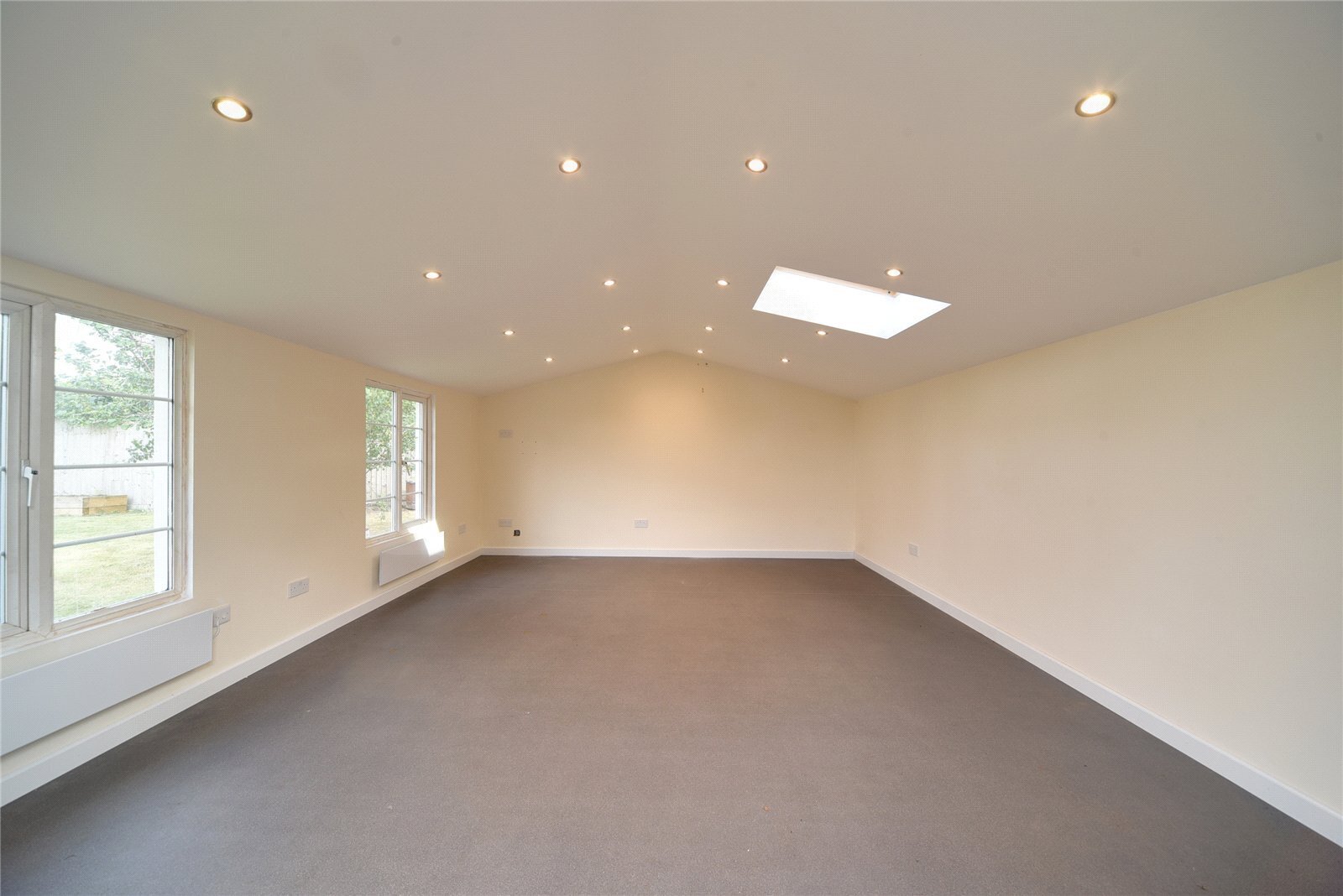Kennett, Newmarket, Suffolk, CB8 Image 9