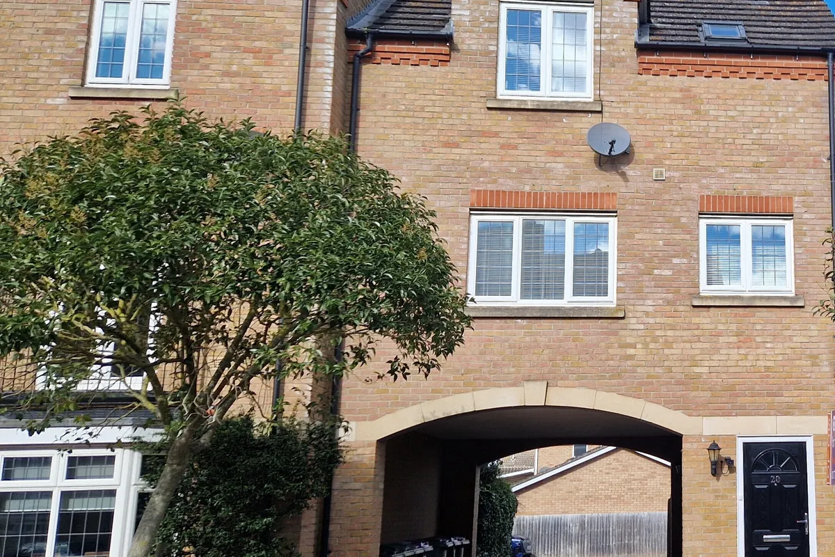 Fen Field Mews, Deeping St. James, PETERBOROUGH