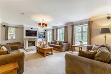 Blackmore Way, Wheathampstead, AL4 photo 3