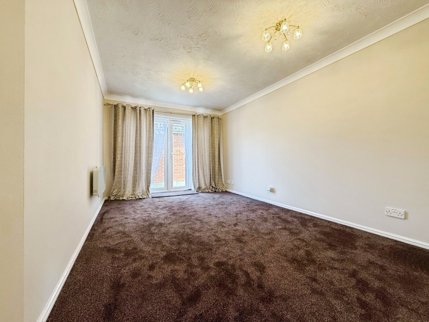 Botham Drive, Slough Image 2