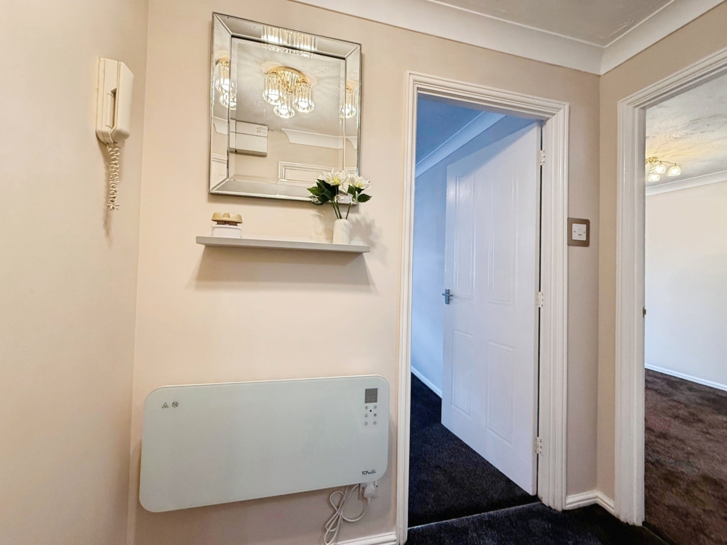 Botham Drive, Slough Image 5