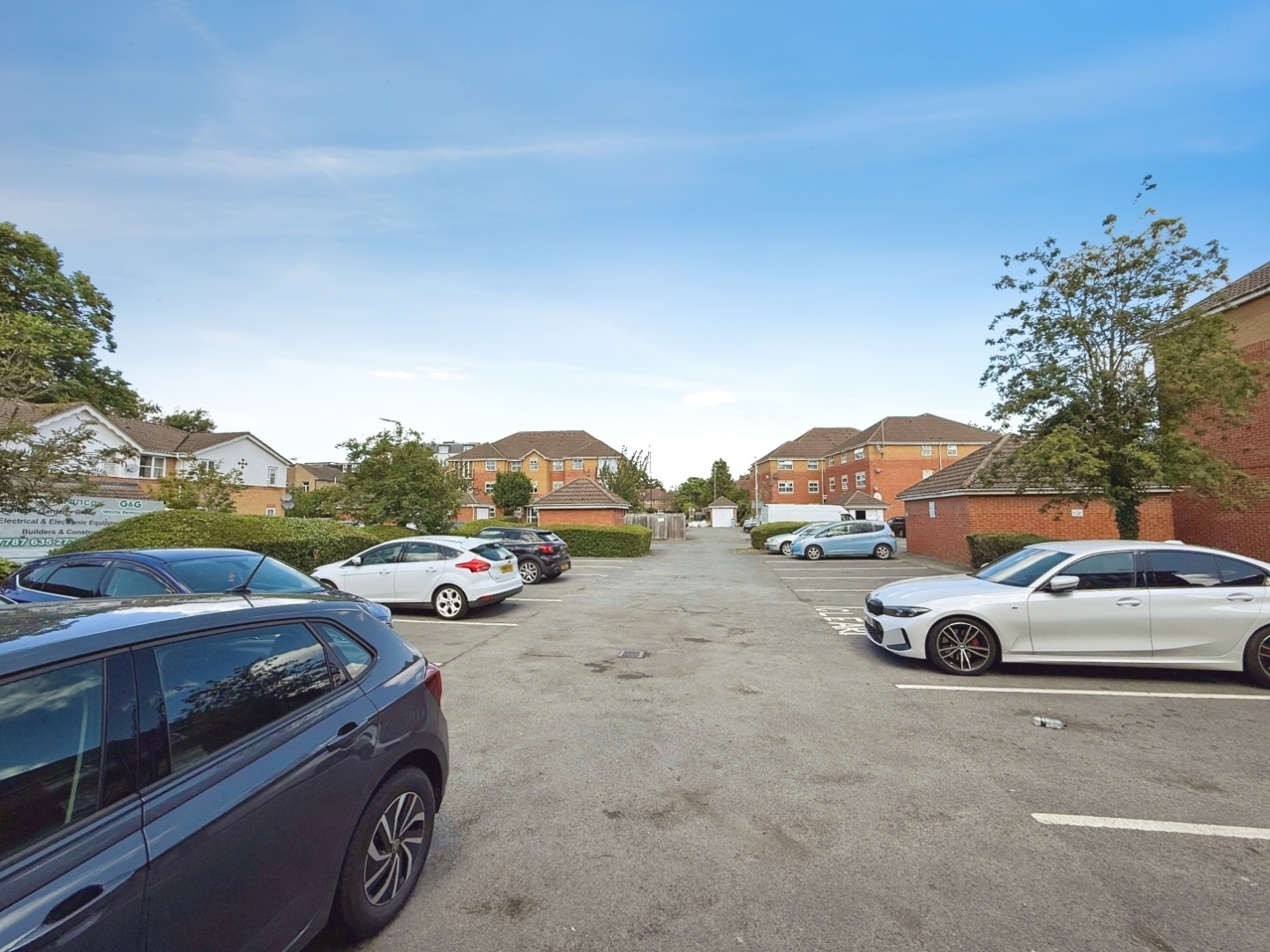 Botham Drive, Slough Image 12