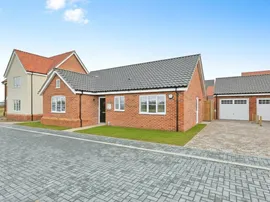 Norwich Road, Yaxham, Dereham photo