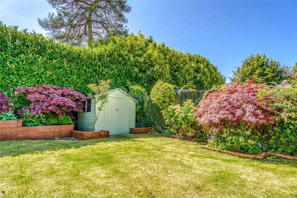 Property carousel item 31