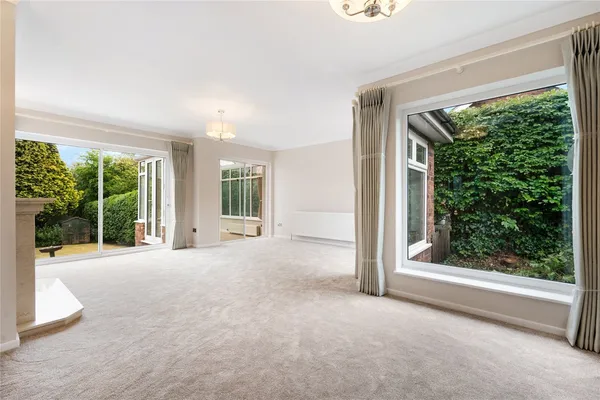 Meadow Drive, Prestbury, SK10 photo 7