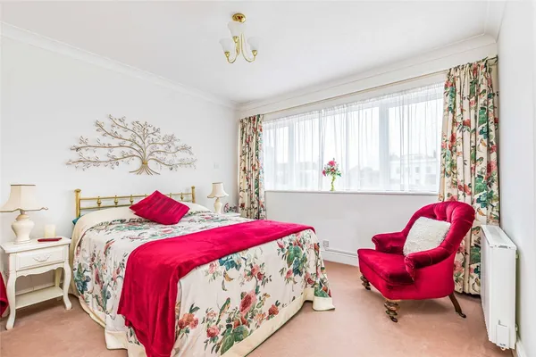 Tollhouse Close, Chichester, PO19 photo 8