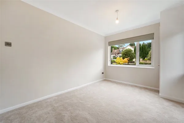 Meadow Drive, Prestbury, SK10 photo 12