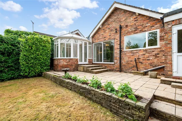 Meadow Drive, Prestbury, SK10 photo 14