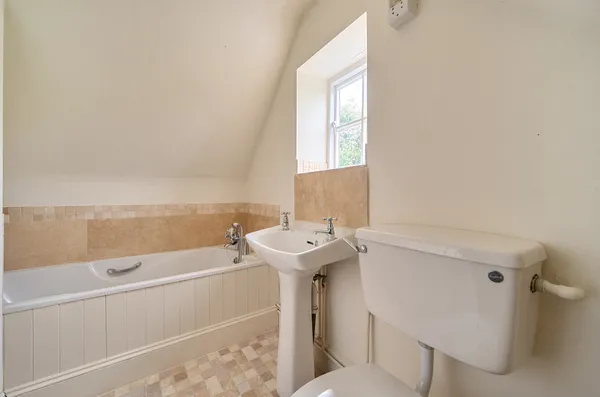 Weston-Subedge, Chipping Campden, GL55 photo 9
