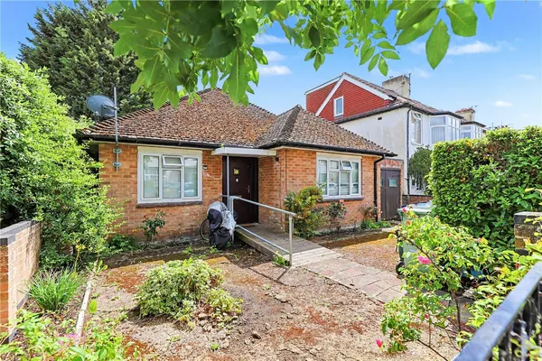 Cavell Road, Oxford, Oxfordshire, OX4