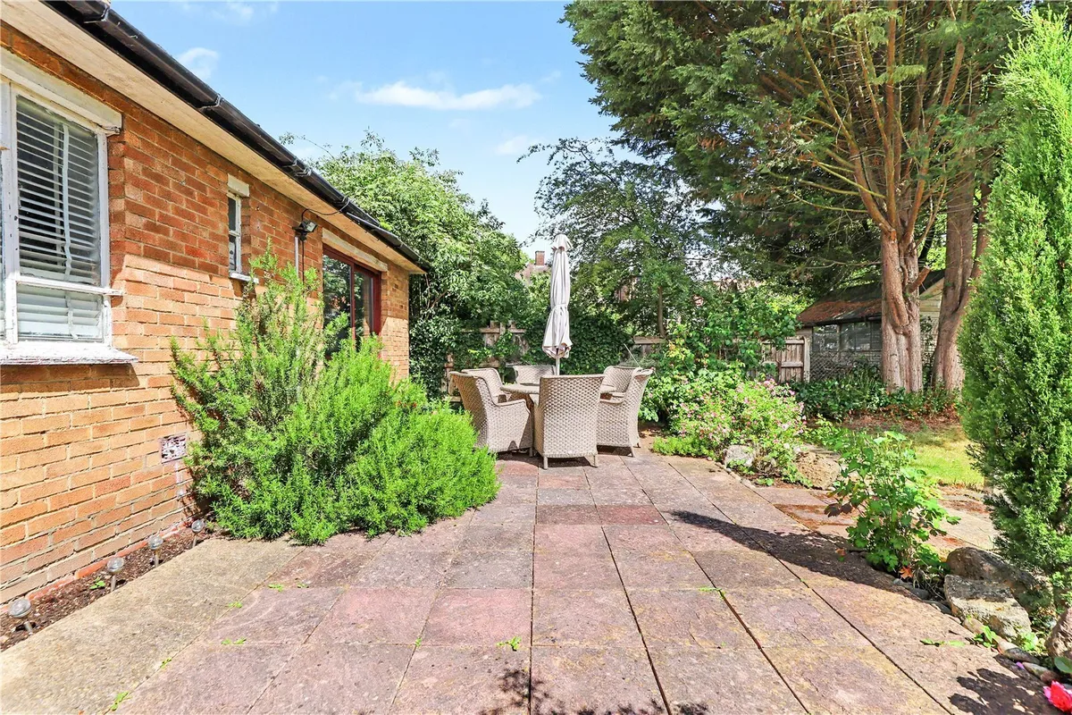 Cavell Road, Oxford, Oxfordshire, OX4