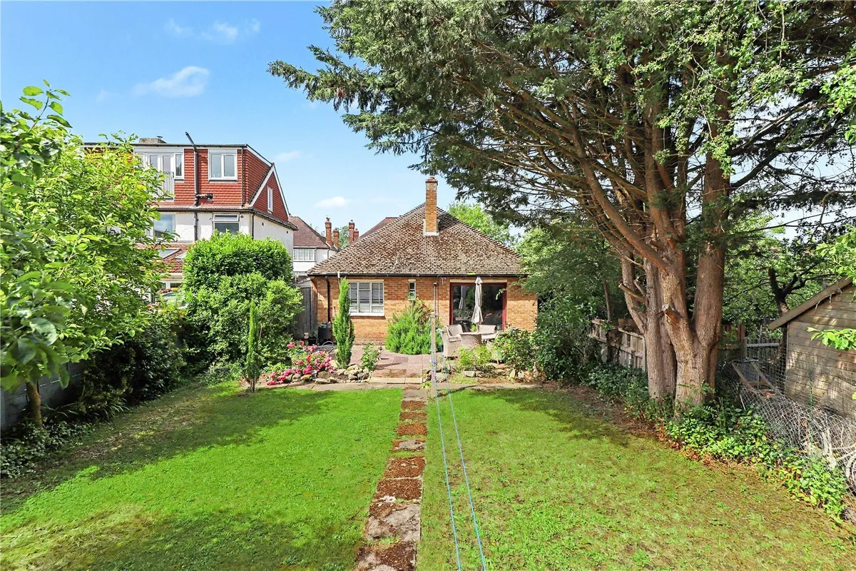 Cavell Road, Oxford, Oxfordshire, OX4