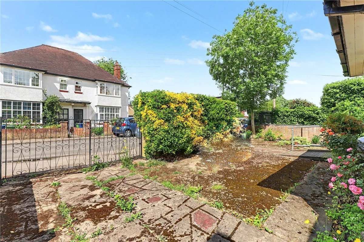 Cavell Road, Oxford, Oxfordshire, OX4