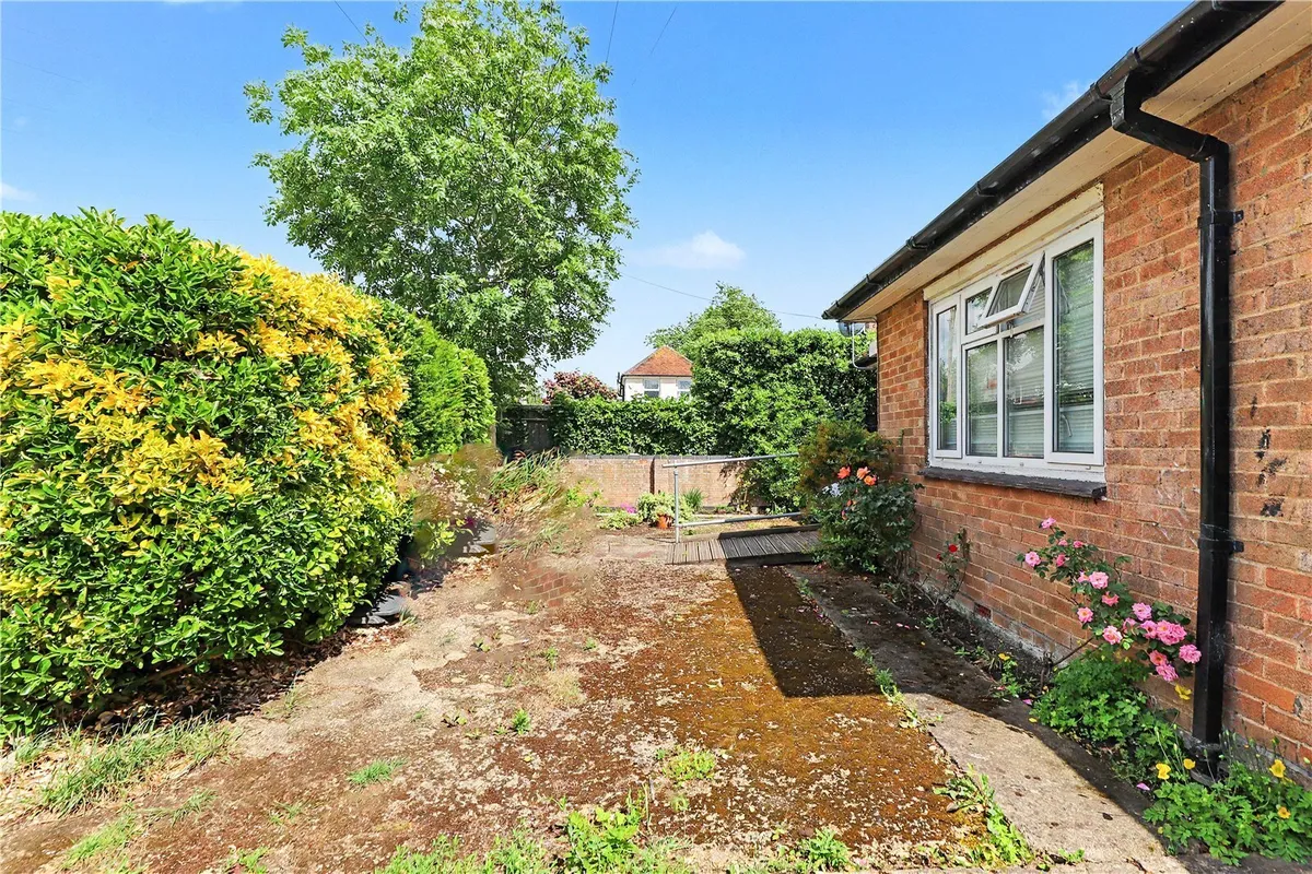 Cavell Road, Oxford, Oxfordshire, OX4