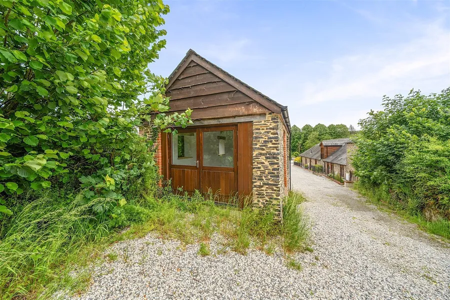 Property Image 32