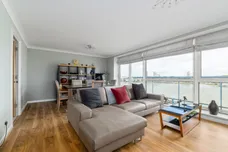Arnhem Place, London, E14 photo 1