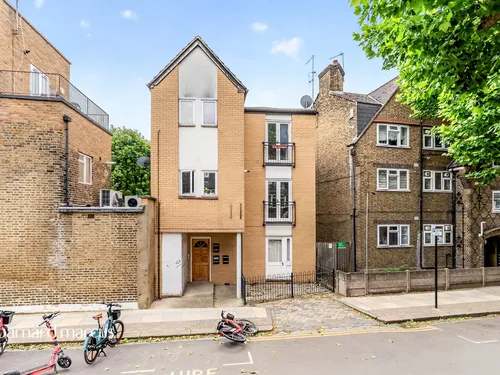 Holgate Avenue, Londonphoto