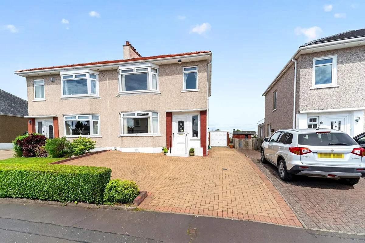Craighill Drive, Clarkston, GLASGOW