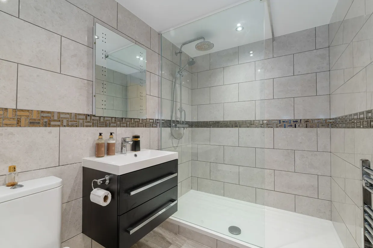 Arnhem Place, London, E14 photo 6
