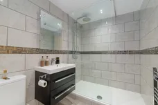 Arnhem Place, London, E14 photo 6