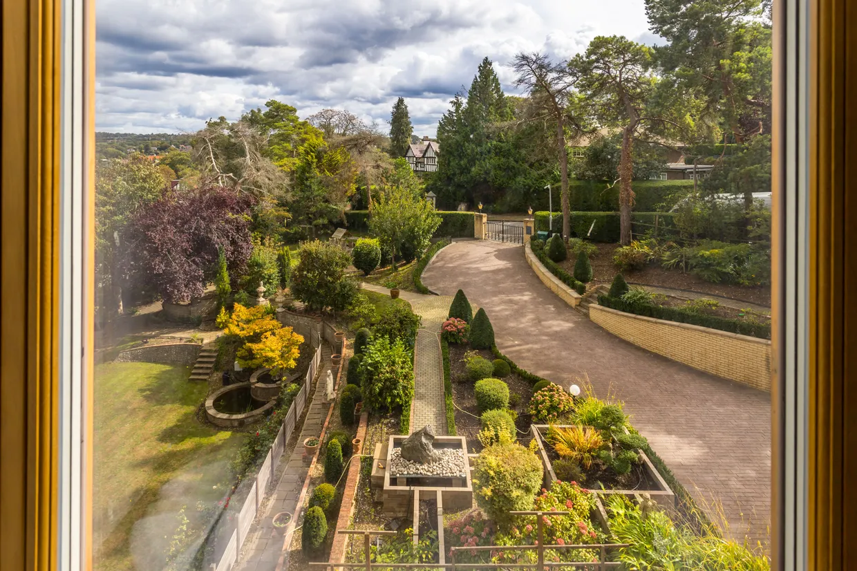 Furze Hill, Purley, CR8 photo 19