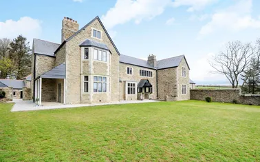 Tregavethan, Truro