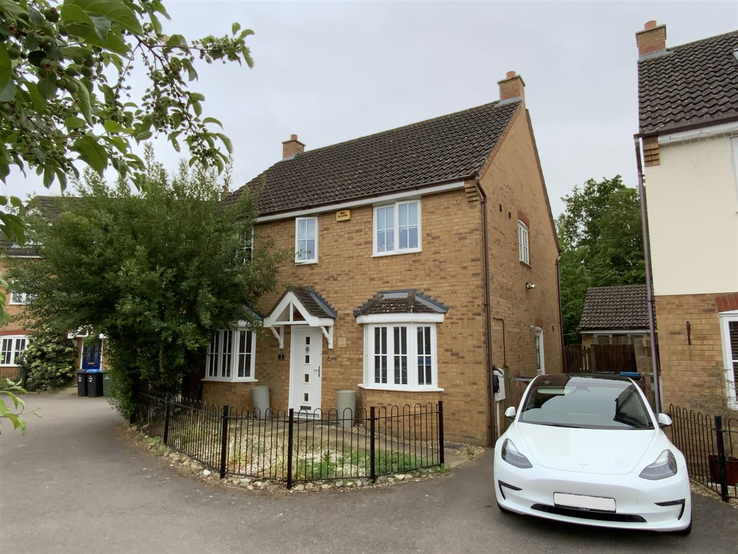 Tennant Close, Grange Farm, Milton Keynes Image 1