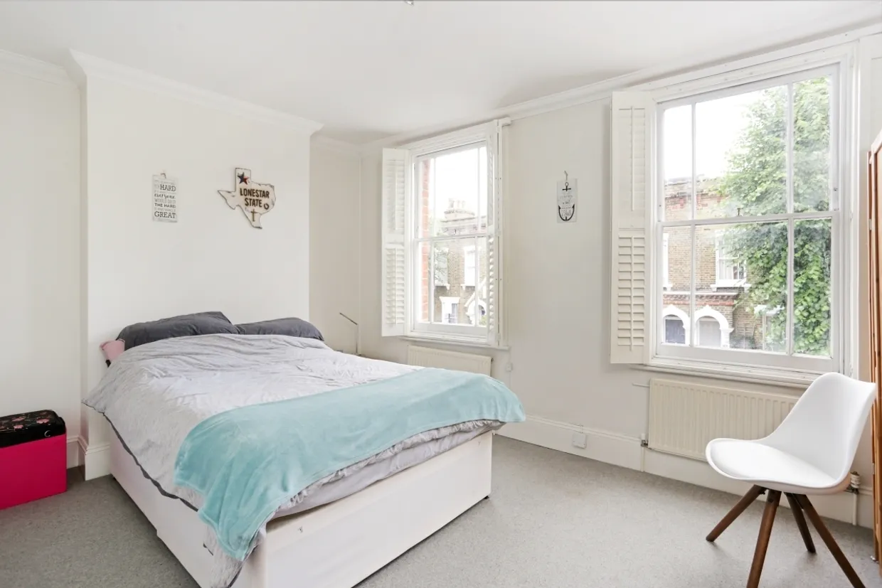 Tyneham Road, London, SW11 photo 13