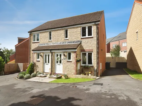 Tyddyman Close, Chippenhamphoto