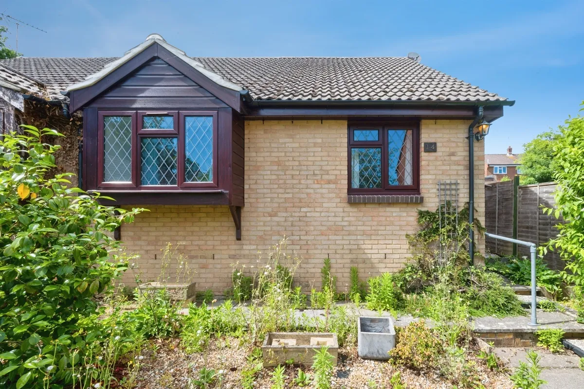 Cerne Close, West End, Southampton