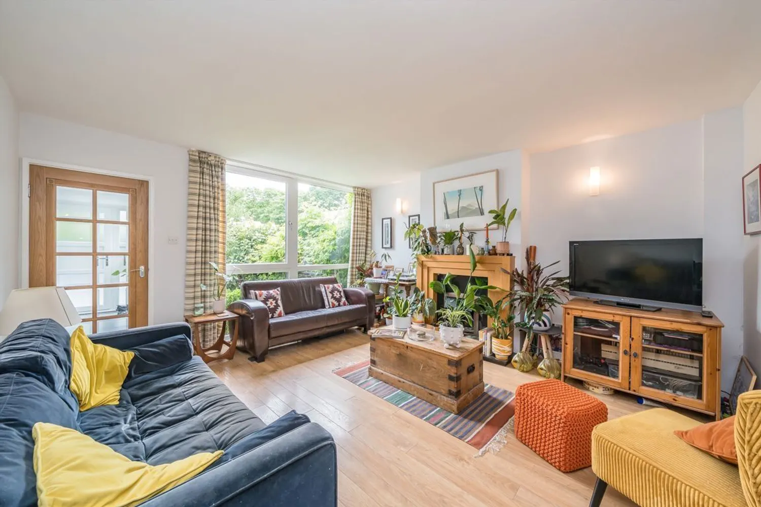 Brackley, Weybridge, KT13 photo 2
