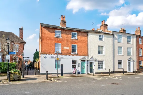 Castle Street Farnham GU9
