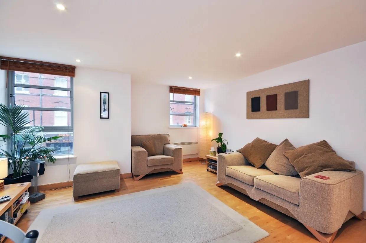 Leyden Street London E1 photo 2